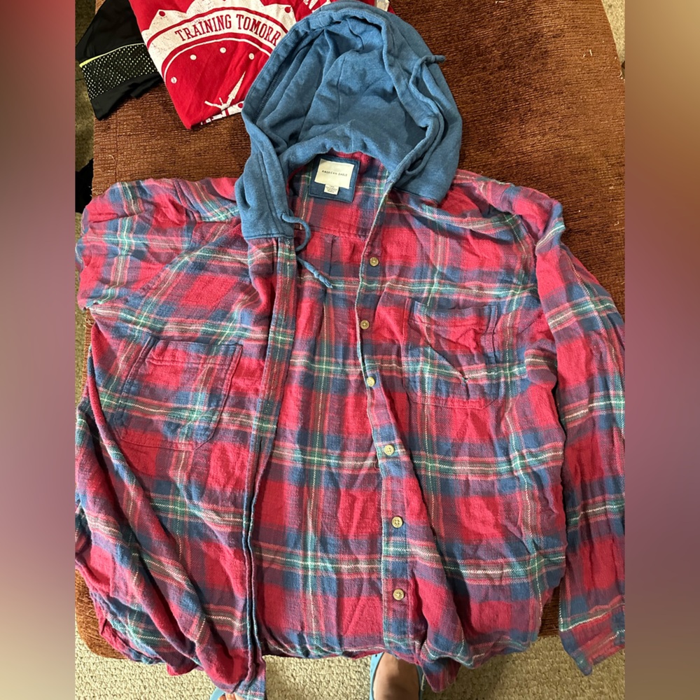American Eagle with hood